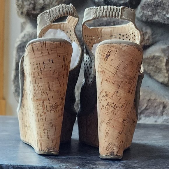 Charles Albert Beige Perforated Cork Open Toe Wedge Slingbacks Size 7 - Picture 13 of 14